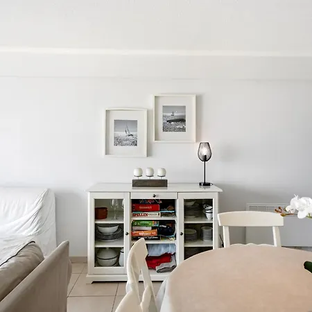 Spacious Coastal For 6 *