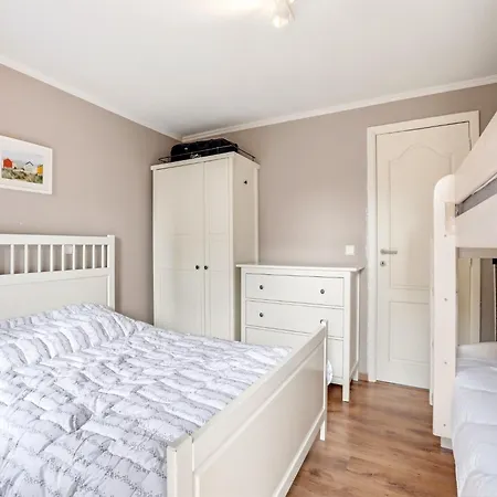 Spacious Coastal For 6 *
