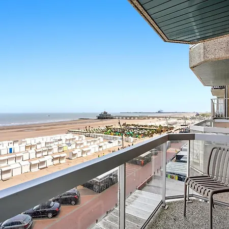 Apartment Spacious Coastal For 6 *